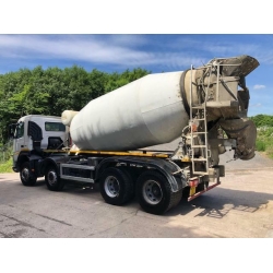 2013  Volvo FM 460 8X4 Hymix concrete mixer